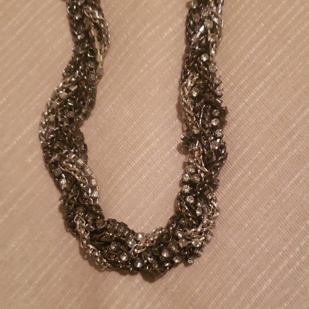 The Limited Crystal Necklace